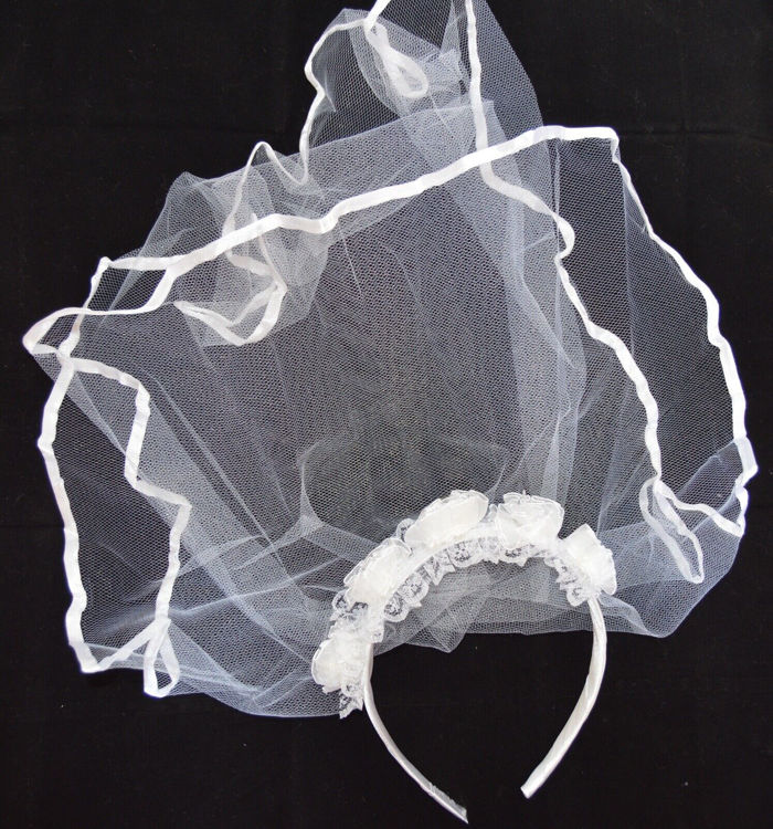 Picture of 9310 WHITE FABRIC ROSETTE AND LACE BRIDAL HEADDRESS